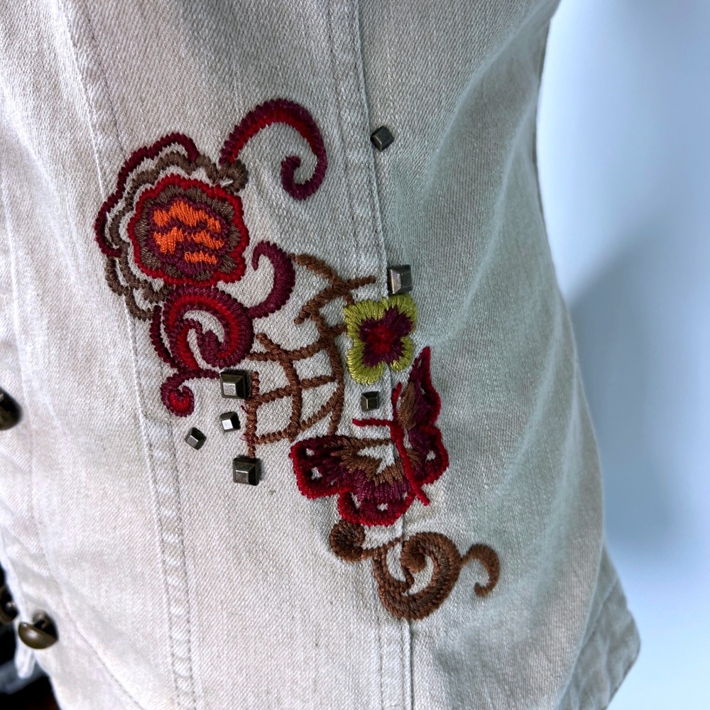 Christopher Banks Tan Denim Vest Embroidered Floral Butterfly Studded Size XL - Picture 4 of 14
